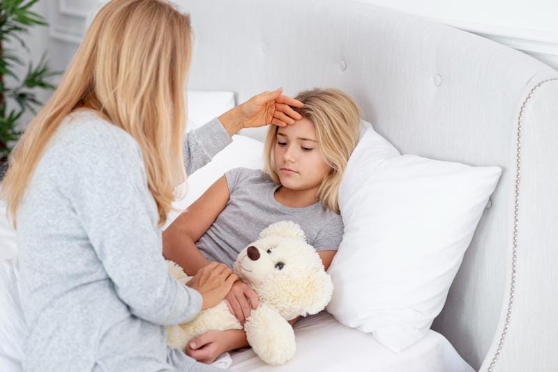 https://www.freepik.com/free-photo/careful-mother-checking-daughter-temperature_5881573.htm#fromView=search&page=1&position=22&uuid=ab727a57-ae88-466f-864c-a332b3ef9c32&query=child+sick
